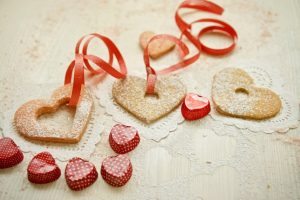עוגיות לב פריך ליום האהבה, גבישס, בלוג האוכל של מירב גביש. gavisious_heart_cookie_valentines